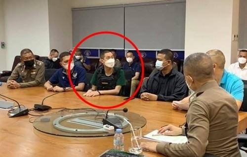 마약 용의자를 고문 끝에 숨지게 한 태국의 우타나폰 티티산 전 무앙 경찰서장.(빨간 원) 태국 경찰청 제공