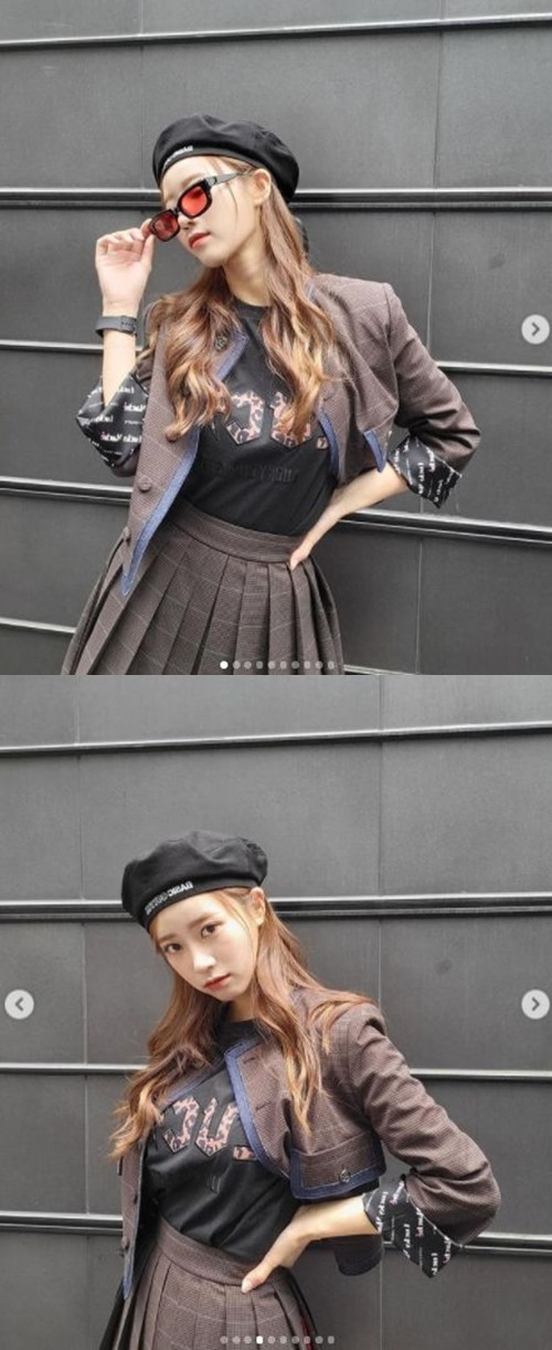 Lovelyz Lee Mi-joo boasted of her prettynessLee Mi-joo posted several photos on his Instagram on the afternoon of the 8th.In the photo, he is showing fashion with beret and sunglass as points.With a small face, a delicate figure, and a beautiful visual, Lee Mi-joo made the fans hearts feel heartbreaking.In another photo, he stripped off the sunglass and showed off his innocent visuals.Showing off her chic yet youthful charm, Lee Mi-joo also emanated a luscious charm.