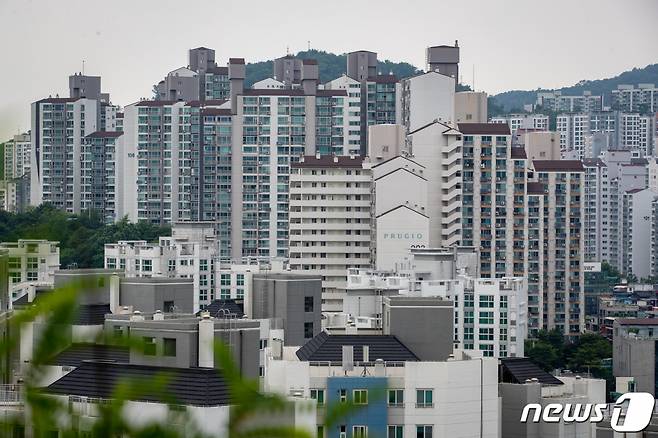 서울 시내 아파트 단지 전경. /사진제공=뉴스1