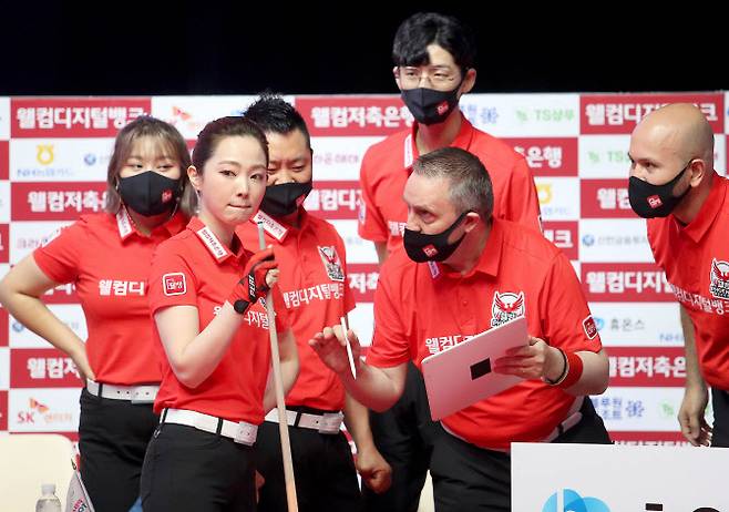 PBA 팀리그 전반기 우승을 차지한 웰컴저축은행. 사진=PBA 사무국