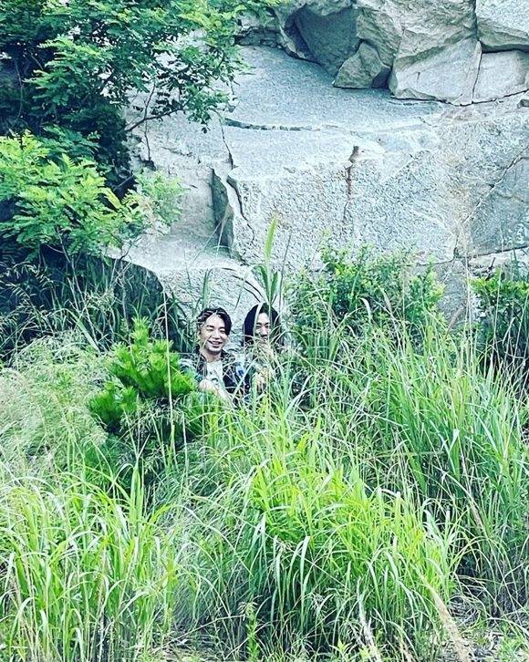 타이거 JK가 '야생돌' 촬영 현장에서 찍은 사진을 공개해 첫 방송에 대한 기대를 높였다. /타이거 JK SNS