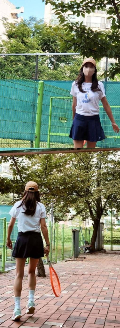 Actor So Yoo-jin has revealed his daily life enjoying Baek Jong-won and tennis.Sooo-jin posted a picture on his instagram on the 14th with an article entitled The weather is so good to exercise the autumn tennis.In the photo released on the day, Sooo-jin, who visited the early morning tennis field, was included.With So Yoo-jins perfect tennis outfit captivating the eye, a figure of Baek Jong-won clearing the tennis ball from behind robs the eye.Lee Seo-young, who saw this, commented, Ti is so cute, and the netizens responded, I am a pampered teacher, and I am always busy, but I am working hard.So Yoo-jin is married to a 15-year-old cooking researcher and businessman, Baek Jong-won, who has one male and two female children.