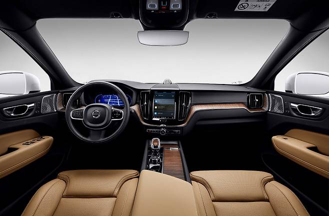 볼보자동차 신형 XC60 실내.
