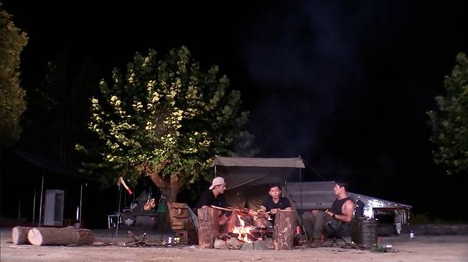 ‘해방타운’ 최영재가 결혼 이야기를 공개한다.사진=JTBC 제공