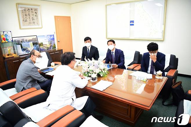 한국보훈복지의료공단은 지난 6일부터 14일까지 전국 보훈병원을 찾아 중장기 성장을 위한 경영전략 수립방안에 대해 논의하는 일정을 가졌다. (한국보훈복지의료공단 제공) 2021.9.15/뉴스1