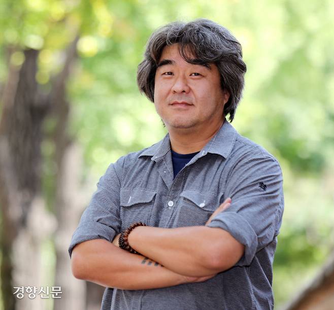 김진석 작가는 4000여명의 고려인을 만나며 “이들은 우리와 유사한 문화와 풍습을 유지하는 동포라는 것을 느꼈다”고 말했다.강윤중 기자 yaja@kyounghyang.com