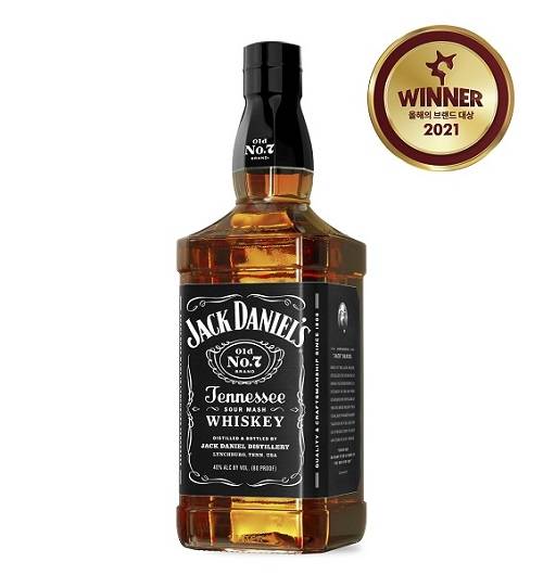 한국 브라운포맨이 전개하는 위스키 브랜드 잭다니엘스(Jack Daniel’s)가 ‘2021 올해의 브랜드 대상’에 위스키 부분에서 1위를 수상했다./사진제공=한국 브라운포맨
