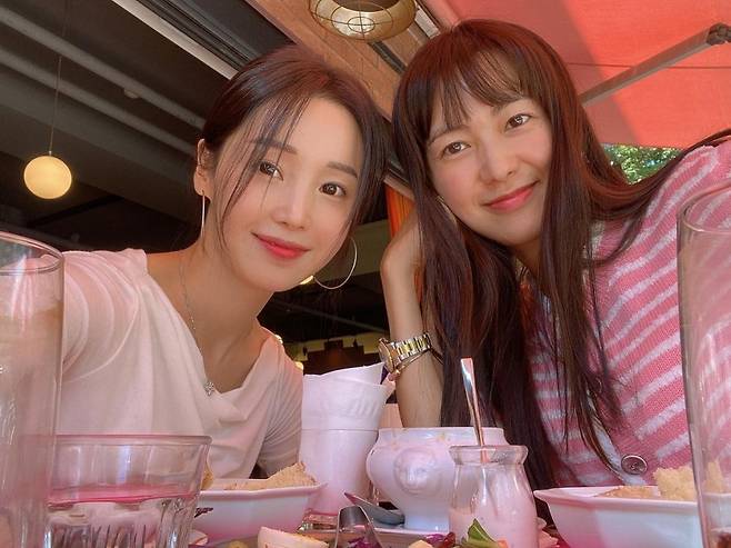 ▲ 배우 남규리(왼쪽)와 이요원. 출처| 이요원 인스타그램