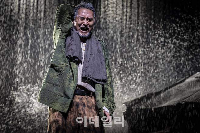 연극 ‘만선’ 공연 장면(사진=국립극단)
