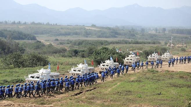 중국, 태국, 몽골, 파키스탄 네 나라 군대가 중국 허난성에서 실시된 '공동운명-2021' 다국적 평화유지군 훈련에 참가했다. 신화=연합뉴스