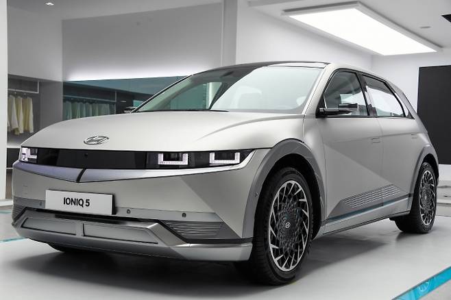 주한 인도네시아 대사관이 관용차로 현대자동차의 전기차 ‘아이오닉5’를 도입했다. /사진제공=현대자동차