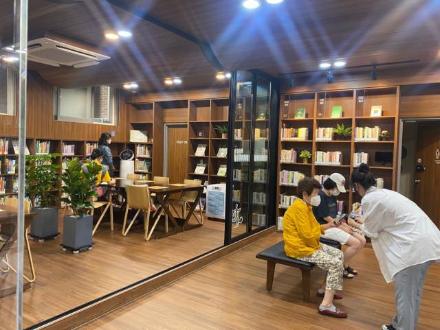 장충동 작은 도서관 내부 모습. /사진 제공=중구