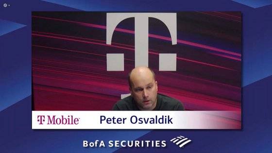 피터 오스발딕 T모바일 EVP가 지난 15일 온라인으로 진행한 뱅크오브아메리카증권 투자자 설명회에서 발언하고 있다. 홈페이지 캡처