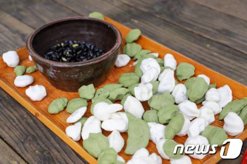 추석 송편.(한국민속촌 제공) © News1