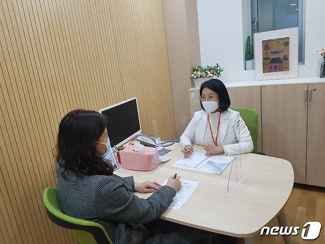 전남권역 난임.우울증 상담센터에서 상담이 진행되고 있는 모습.(전남도 제공) 2020.1.28© 뉴스1
