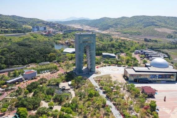 경주엑스포대공원이 오는 22일까지 추석 연휴 동안 공연과 전통놀이 체험 등 지역민을 위한 특별체험 행사를 다양하게 운영한다. 사진은 경주엑스포대공원 전경. 사진=경주엑스포대공원 제공