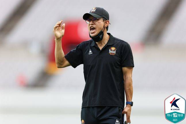 FC서울 안익수 감독. ⓒ 한국프로축구연맹