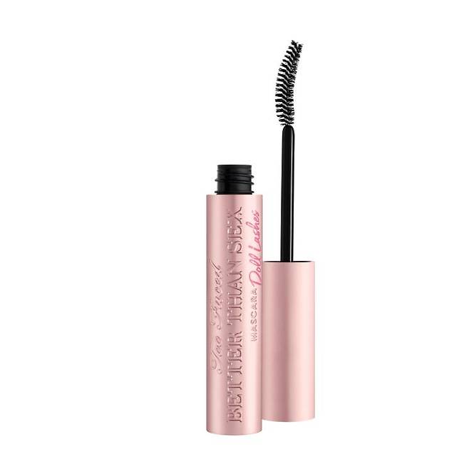투페이스드 베러 댄 섹스 돌 래쉬즈 - 속눈썹 길이를 극대화하고 24시간 볼륨과 컬을 지속시키는 마스카라. 아시아인의 눈 모양에 맞추어 설계된 초승달 모양의 브러시가 속눈썹을 한 올 한 올 올려준다. 8mL 3만2천원(9월말 출시).