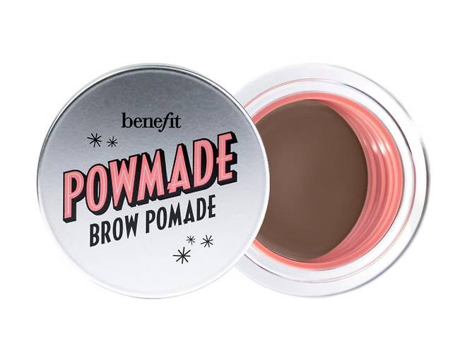 베네피트 포우마드 브로우 포마드 - 고정력 최고인 헤어 스타일링제 포마드에서 착안한 눈썹용 제품. 바를 땐 부드럽지만 36시간 지속되며 워터프루프, 스머지 프루프 기능이 있다. 전 8색상. 5g 3만1천원.