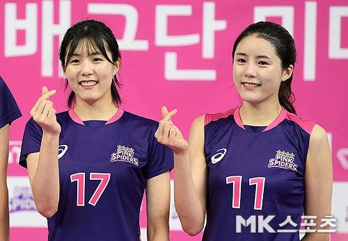 이재영 이다영이 국제배구연맹으로부터 2021-22 그리스 여자 리그 참가 및 PAOK와 계약 자격이 있다는 유권해석을 받았다고 외신이 보도했다. 사진=천정환 기자