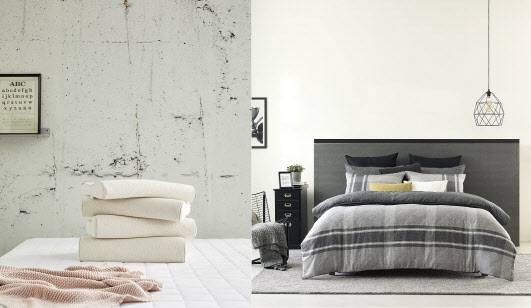 이브자리 퓨어 메모리폼 베개(왼쪽)와 이브자리 더뉴본 침구(사진=이브자리)