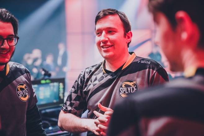 피스 탑 라이너로 임대된 '비지챠치' 터마시 키시(사진=라이엇 게임즈).