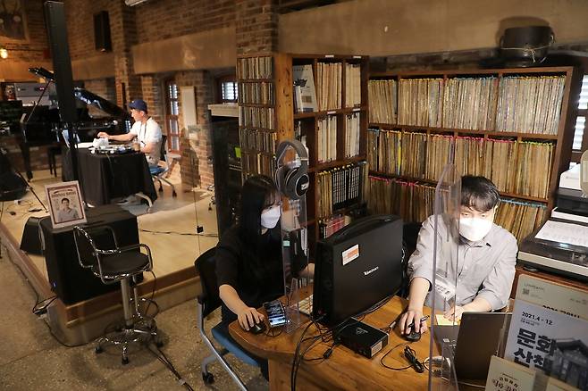 화사랑에서 일하는 청년인턴  [고양시 제공. 재판매 및 DB 금지]