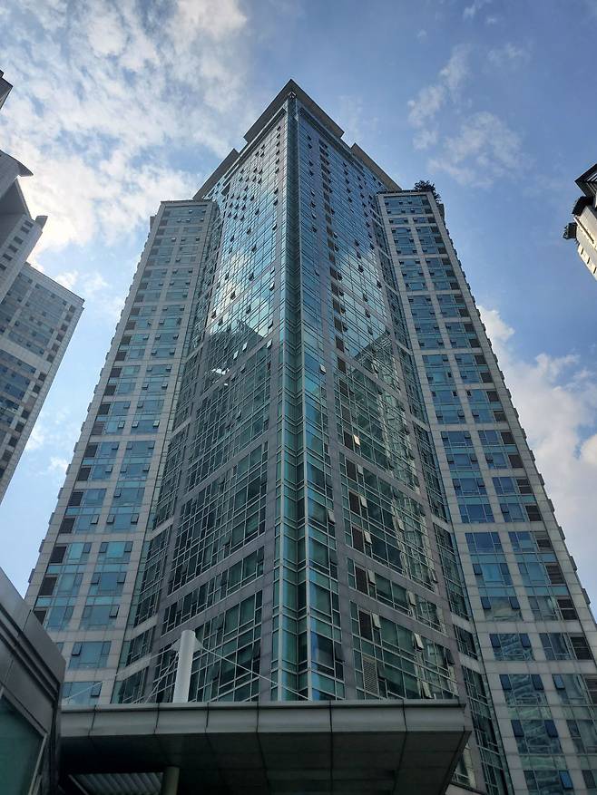 이해진 네이버 글로벌투자책임자(GIO)가 지분 100%를 보유한 개인자산관리회사 '지음' 본점이 있는 아파트. /김양혁 기자