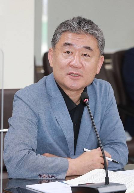 이명원 회장은 “각 의회 의장들과 더욱 긴밀히 협력함으로써 지금의 위기를 극복하고 더욱 안전하고 건강한 부산을 만드는 데 힘을 보탤 것”이라고 밝혔다.