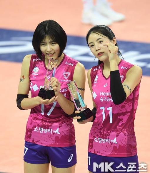 이재영 이다영이 그리스 배구계로부터 2003년 일본의 가토 요이치처럼 상업적인 이익이 될 것이라는 기대를 받고 있다. 사진=김재현 기자