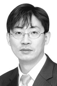 유신모 외교전문기자