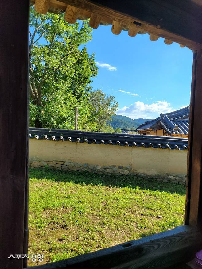 빈연정사에서 바라본 하회마을