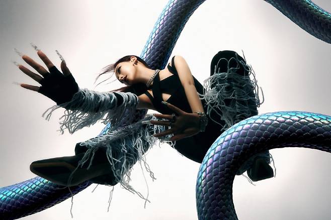 ▲ 카리나 '새비지' 티저 이미지. 제공|SM엔터테인먼트