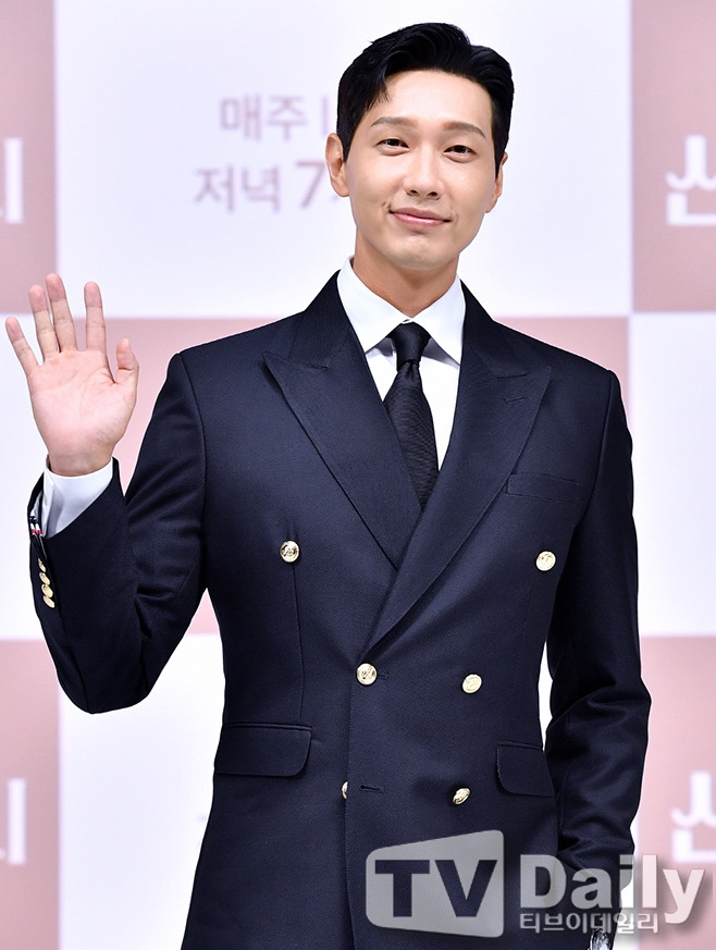 KBS2 신사와 아가씨, 지현우