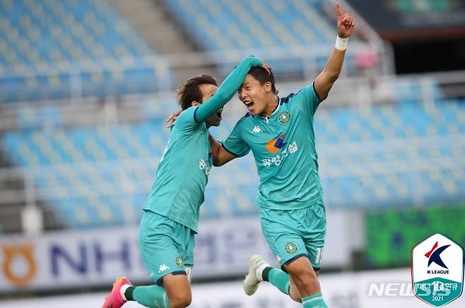[서울=뉴시스] 안산 송주호 결승골. (사진=프로축구연맹 제공)
