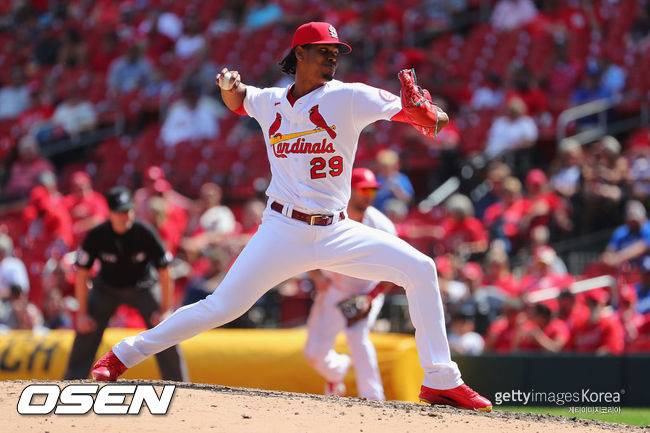 [사진] 세인트루이스는 2021년 9월 25일(한국시간) 미국 일리노이주 시카고 리글리 필드에서 열린 ‘2021 메이저리그’ 시카고 컵스와 더블헤더 제1경기에서 8-5 승리를 거뒀다. ⓒGettyimages(무단전재 및 재배포 금지)