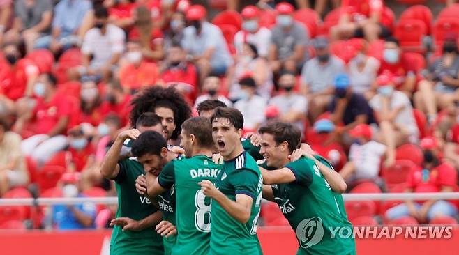 좋아하는 오사수나 선수들 [EPA=연합뉴스]