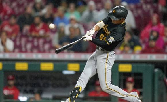 MLB 피츠버그에서 뛰고 있는 박효준이 27일(한국시간) 열린 필라델피아와 원정 경기에 선발 출전해 2루타와 함께 2볼넷으로 3차례 출루했다. 피츠버그도 필라델피아에 6-0으로 이겨 3연패에서 벗어났다. [사진=뉴시스]