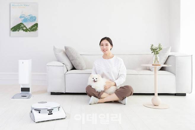삼성전자 ‘비스포크 제트 봇 AI’ 로봇청소기.
