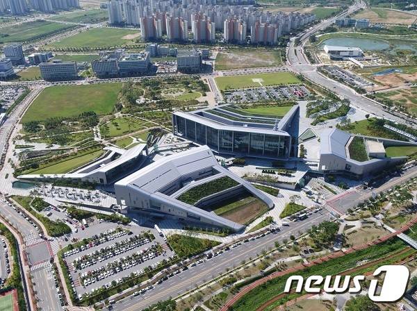 충남도청사 모습 © News1