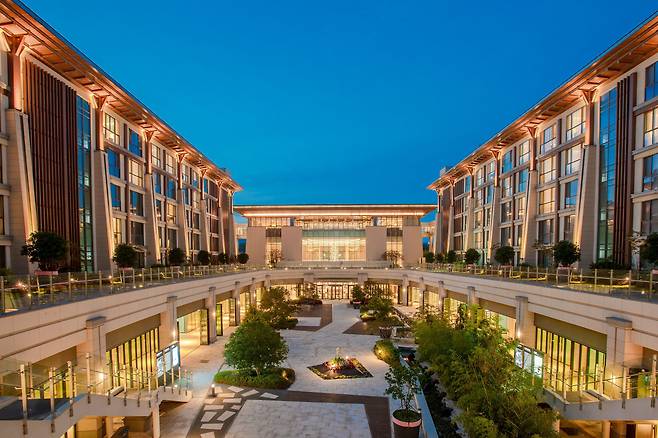 신세계사이먼 프리미엄 아울렛 입점이 예정돼있는 제주신화월드 전경. /신세계사이먼 제공