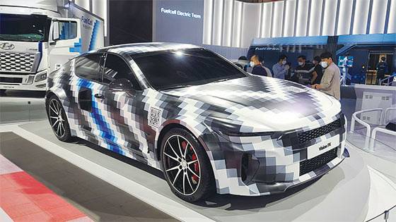 현대자동차는 리막과 협업한 고성능 수소전기차 비전 FK를 선보였다. <반진욱 기자>
