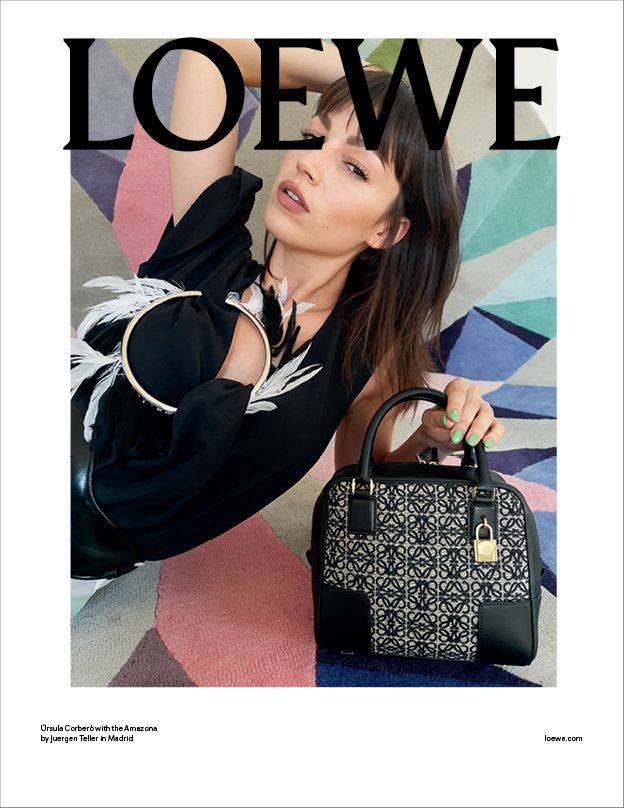 넷플릭스 시리즈 '종이의 집'에 출연해 인기끈 우슬라 코르베로/ 로에베