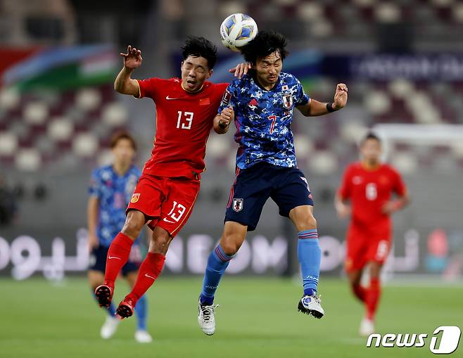 높이에서 장점이 있는 중국 축구 대표팀 © 로이터=뉴스1