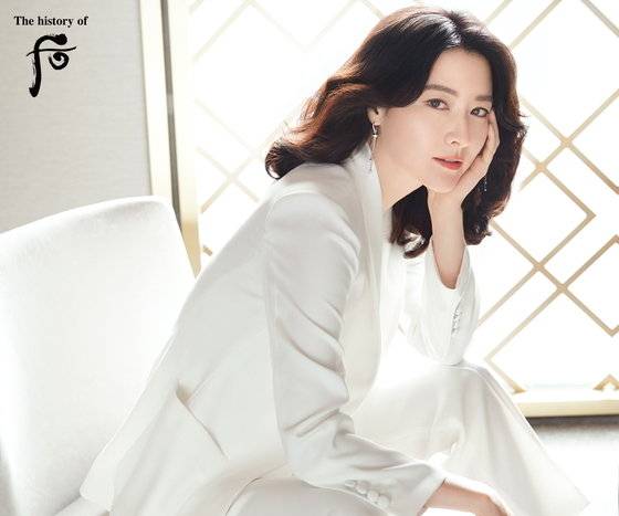 LG생활건강의 더 히스토리 오브 후 모델인 이영애 이미지/사진=LG생활건강