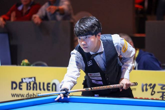 세계 3쿠션 월드컵 대회에 한국 대표로 출전하는 김행직. 사진=파이브앤식스