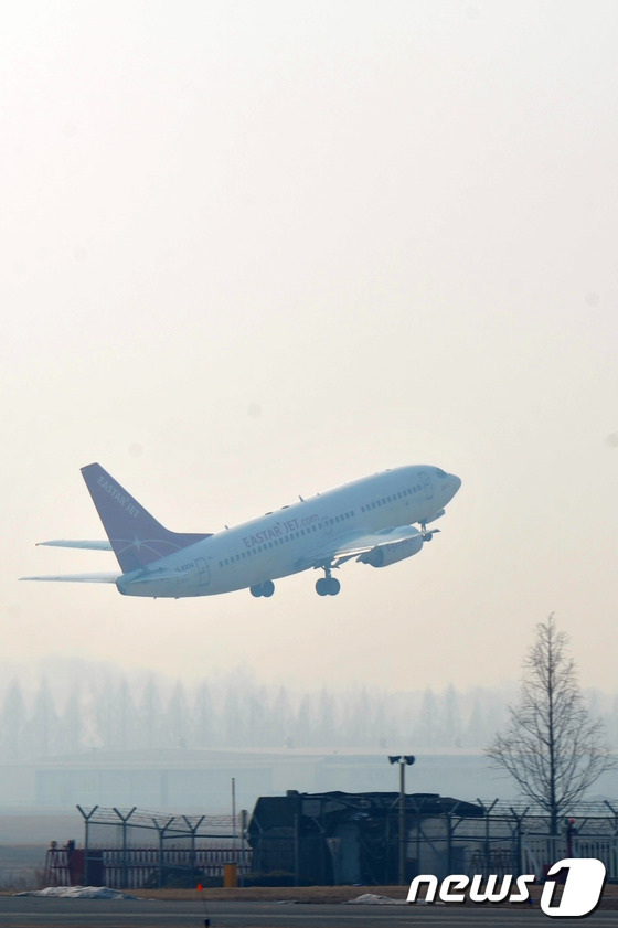 청주공항 안개 자료 사진.(사진은 기사 내용과 무관함) / 뉴스1 © News1