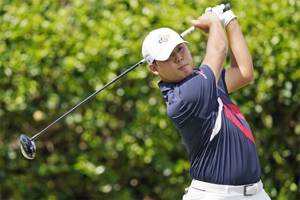 1일(한국시간) 열린 미국프로골프(PGA) 투어 샌더슨팜스 챔피언십 1라운드에서 `올림픽 국가대표 듀오` 김시우가 공동 4위에 이름을 올렸다.  [AP = 연합뉴스]