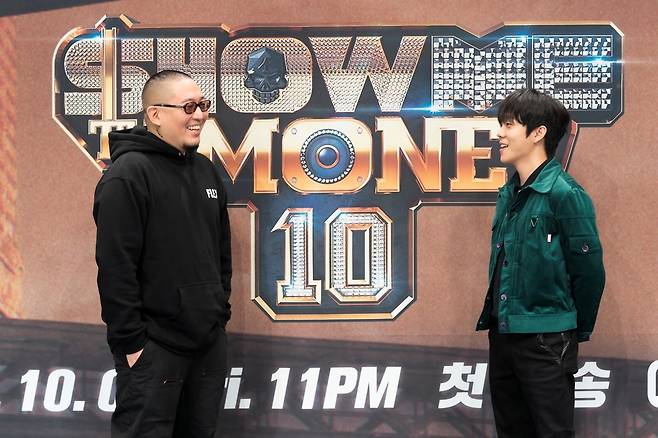 왼쪽부터 염따, 토일