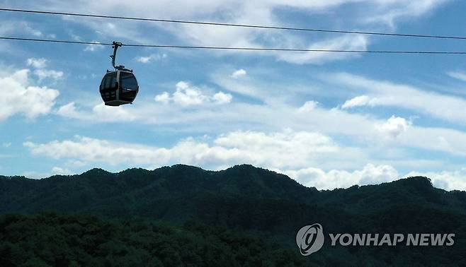 개장 앞둔 춘천 삼악산 케이블카 [연합뉴스 자료사진]